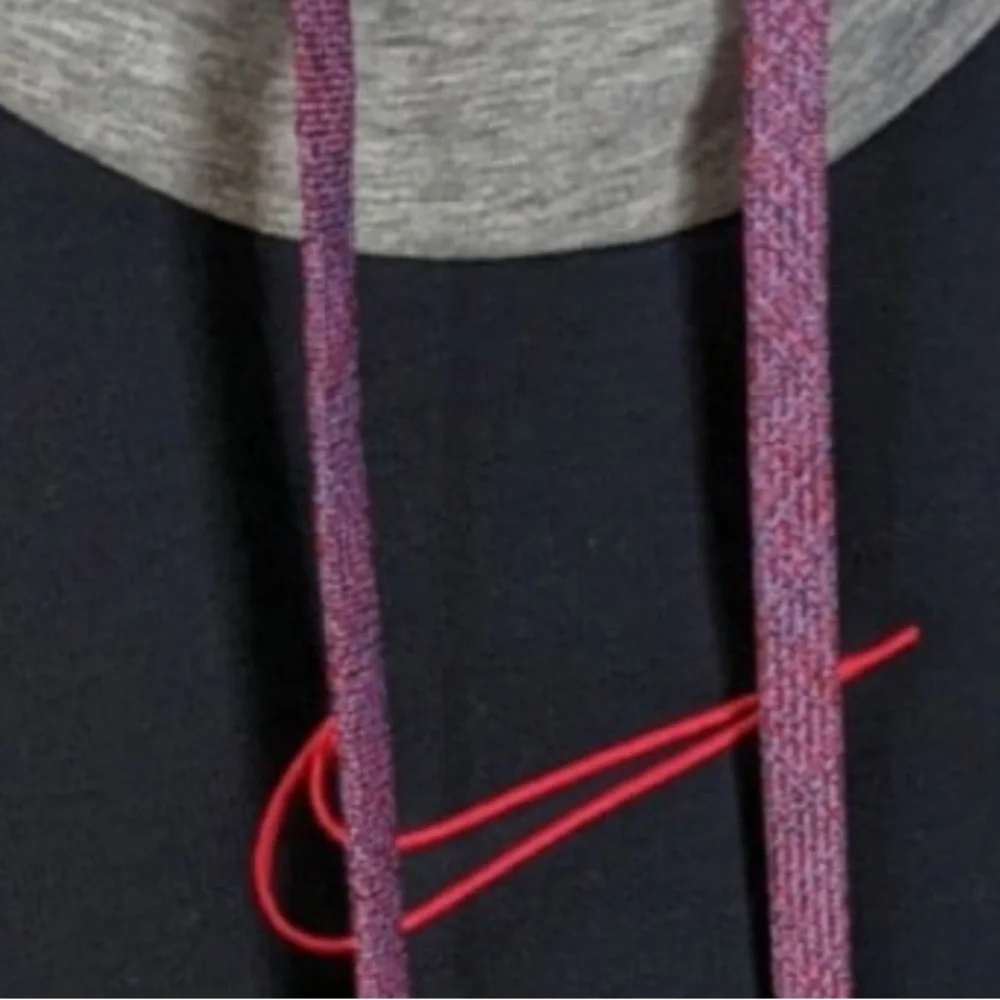 Nike Therma FIT Hoodie ~ UNISEX - Picture 4 of 5